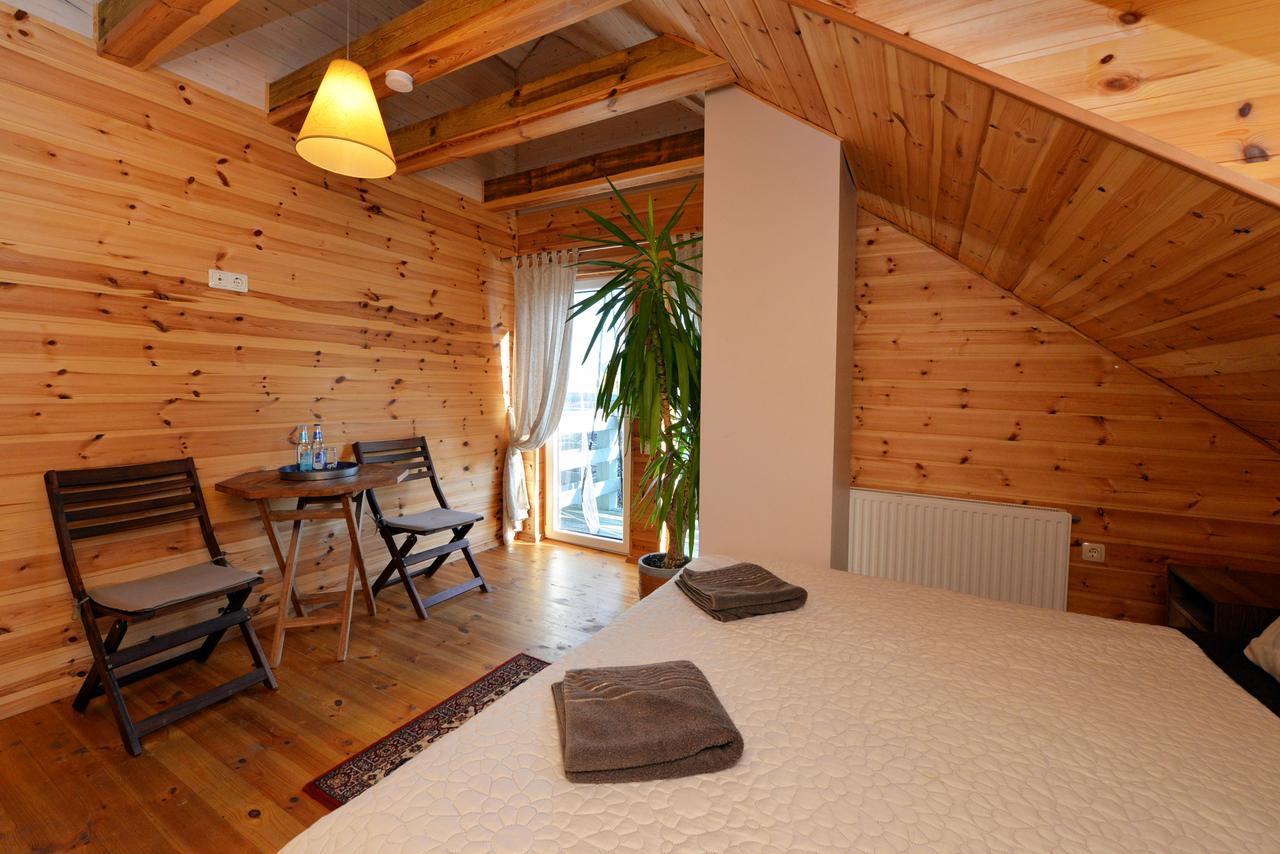 Rubikiai Zuvienes Pasiure Bed & Breakfast エクステリア 写真